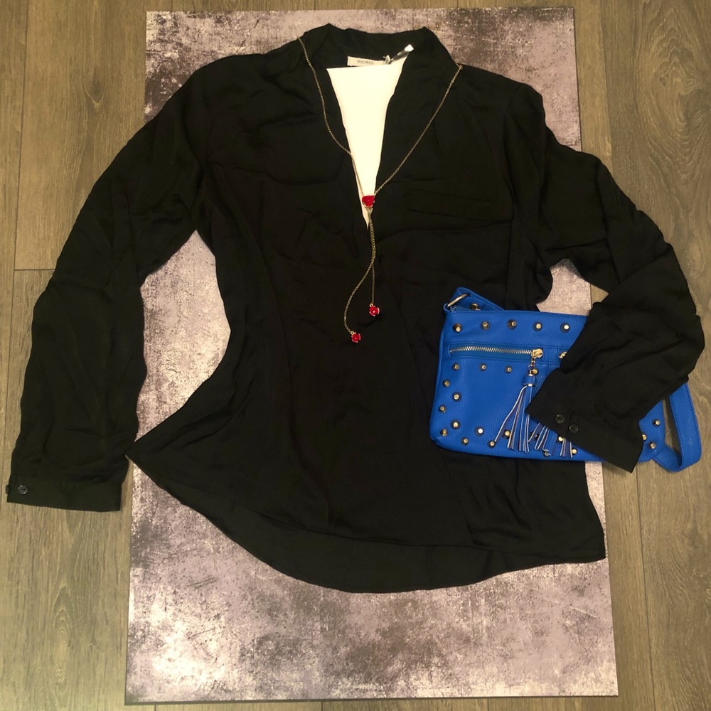 Ricki’s Chiffon Flowy Long Sleeved V Neck Shirt US 16